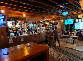 The Avenue - Surfers Paradise