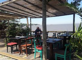 Las Tunas Beach Bar