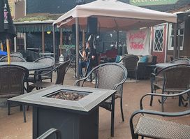 Smiley's Pub