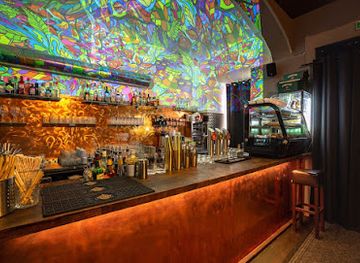 austria/vienna/josefstadt/bar/underdog-bar