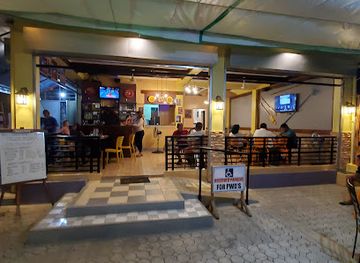 philippines/legazpi/embarcadero-de-legazpi/bar/buq-tides-sports-grill-resto