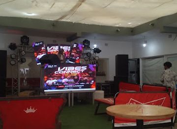 mozambique/matola/bar/kings-landing-bar-grill