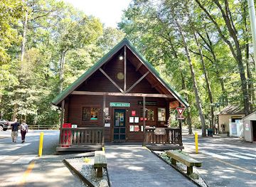 delaware/trap-pond-state-park/bar/trap-pond