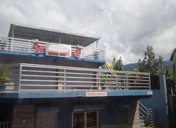 jamaica/blue-mountains/bar/stainless-double-deck