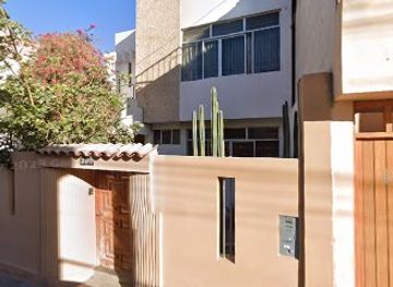 peru/moquegua/bar/ibiza-barman