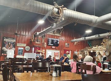 texas/west-texas/bar/live-oak-restaurant-sports-grill