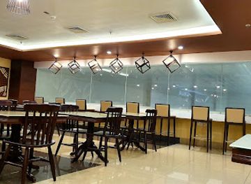 india/kerala-backwaters/bar/lounge-bar-firefly