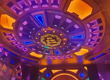 vietnam/tam-dao/bar/karaoke-pho-nui