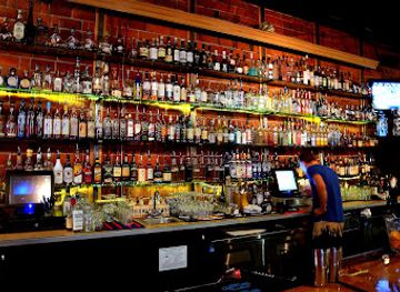 oregon/cascade-lakes-scenic-byway/bar/astro-lounge