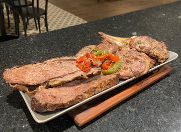 argentina/tierra-del-fuego-national-park/bar/club-da-vinci