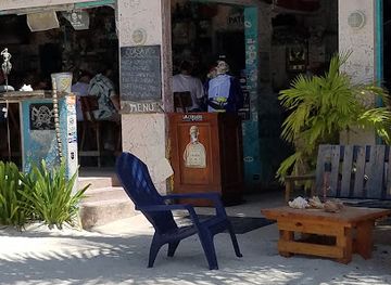 british-virgin-islands/guana-island/bar/corsairs-beach-bar-restaurant