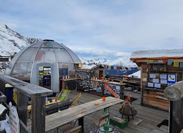 switzerland/saas-fee/bar/apres-ski-iglou