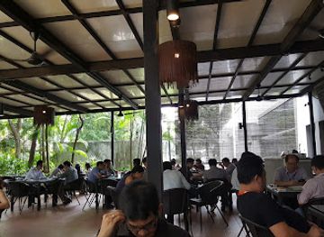 singapore/jurong/bar/rendezvous-bistro-bar