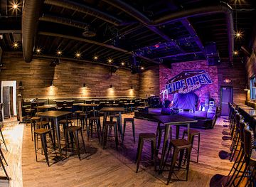 colorado/high-plains/bar/wide-open-saloon