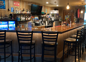 iowa/cedar-valley/bar/thirsty-on-30