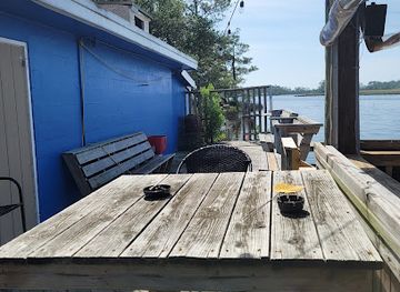 north-carolina/outer-banks/bar/blue-crab-tavern