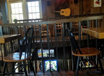 maine/franklin-county/bar/old-mill-pub