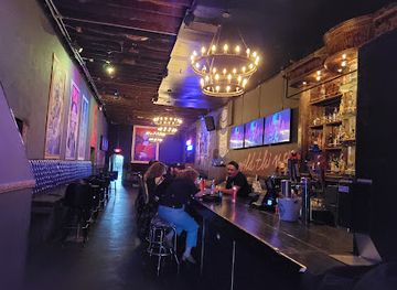 texas/el-paso/downtown-el-paso/bar/mona-bar-of-modern-art