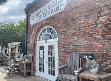 florida/apalachicola/bar/apalachicola-bee-company