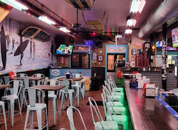 louisiana/lake-borgne/bar/lucy-s-retired-surfers-bar-restaurant