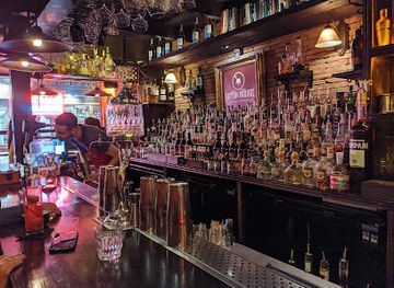 spain/madrid/bar/baton-rouge-cocktail-bar