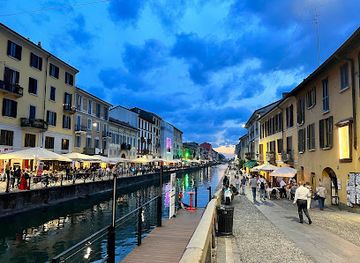 italy/milan/navigli/bar/vintage-cocktail-s-bar
