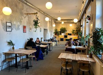 poland/pomerania/bar/laka-bar