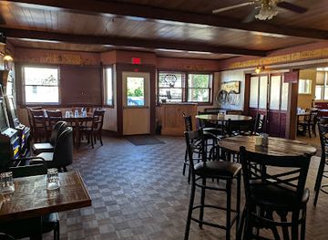 montana/the-missouri-river-country/bar/woolzie-s-willow-creek-cafe-supper-club