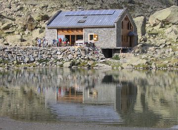 france/ecrins-national-park/bar/refuge-de-vallonpierre