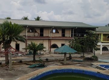 papua-new-guinea/madang/bar/smugglers-inn-resort