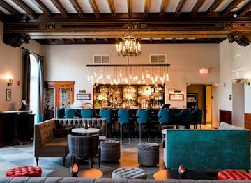 new-york/adirondack-mountains/bar/the-great-hall-bar