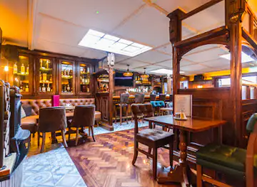 Carpenters Bar & Lounge