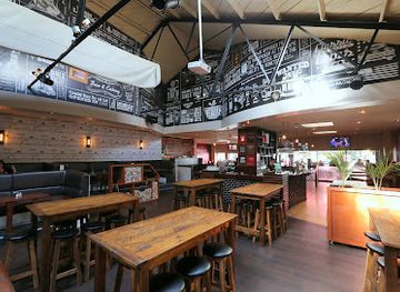 new-zealand/new-plymouth/bar/crowded-house-bar-eatery