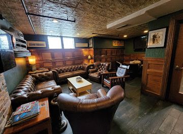 pennsylvania/happy-valley/bar/lou-s-stick-room