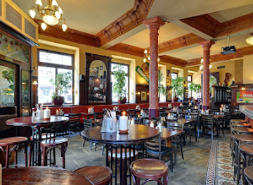 germany/munich/haidhausen/bar/leo-s-lounge-mexican-deutsch-restaurant-cocktailbar