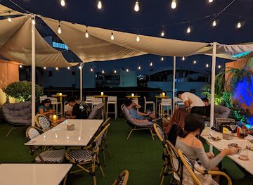 thailand/bangkok/chinatown/bar/magpie-the-fortune-bar-china-town