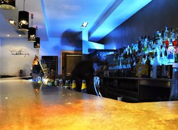 italy/langhe/bar/hemingway