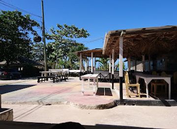 jamaica/black-river-great-morass/bar/drifter-s-bar