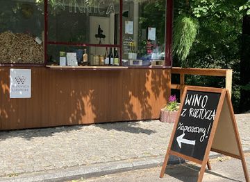 poland/roztocze-national-park/bar/winnica-lipowiec-sklep-z-polskim-winem