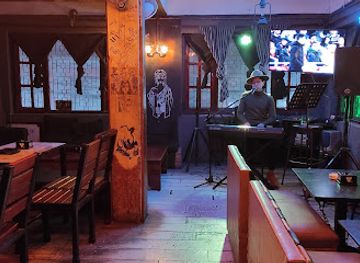 nepal/annapurna-circuit/bar/the-bar-bar-black-sip