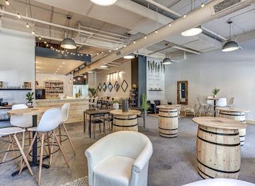minnesota/driftless-area/bar/the-vine-room
