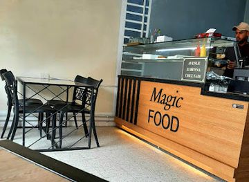 tunisia/douz/bar/magic-food