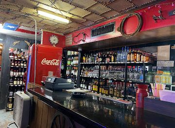 louisiana/caddo-lake/bar/jr-s-saloon