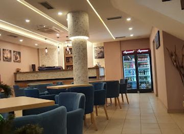 kosovo/peja/bar/soprano-lounge-bar