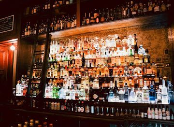 australia/southern-western-australia/bar/the-gresham-bar