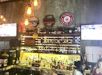 puerto-rico/san-juan-metropolitan-area/bar/el-quinque-de-douglas-pub