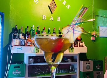 saint-lucia/vieux-fort-quarter/bar/shooterz-bar