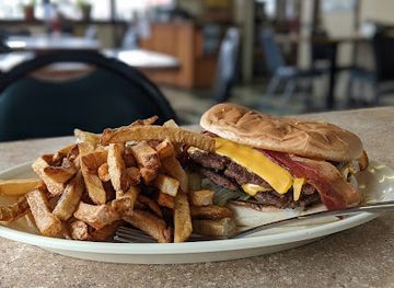 oklahoma/turner-falls-park/bar/burger-land