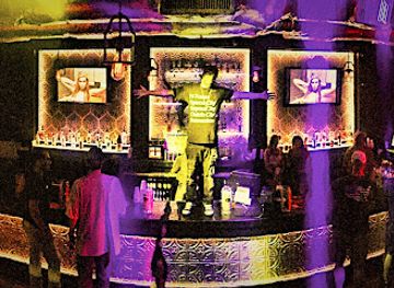 texas/college-station/bar/12-rooftop-bar-lounge