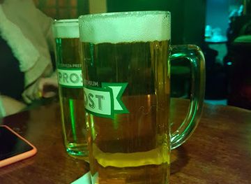 bolivia/la-paz/bar/green-bar